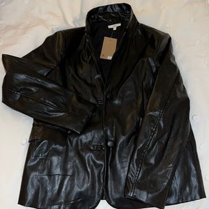 Leather jacket - with pockets!